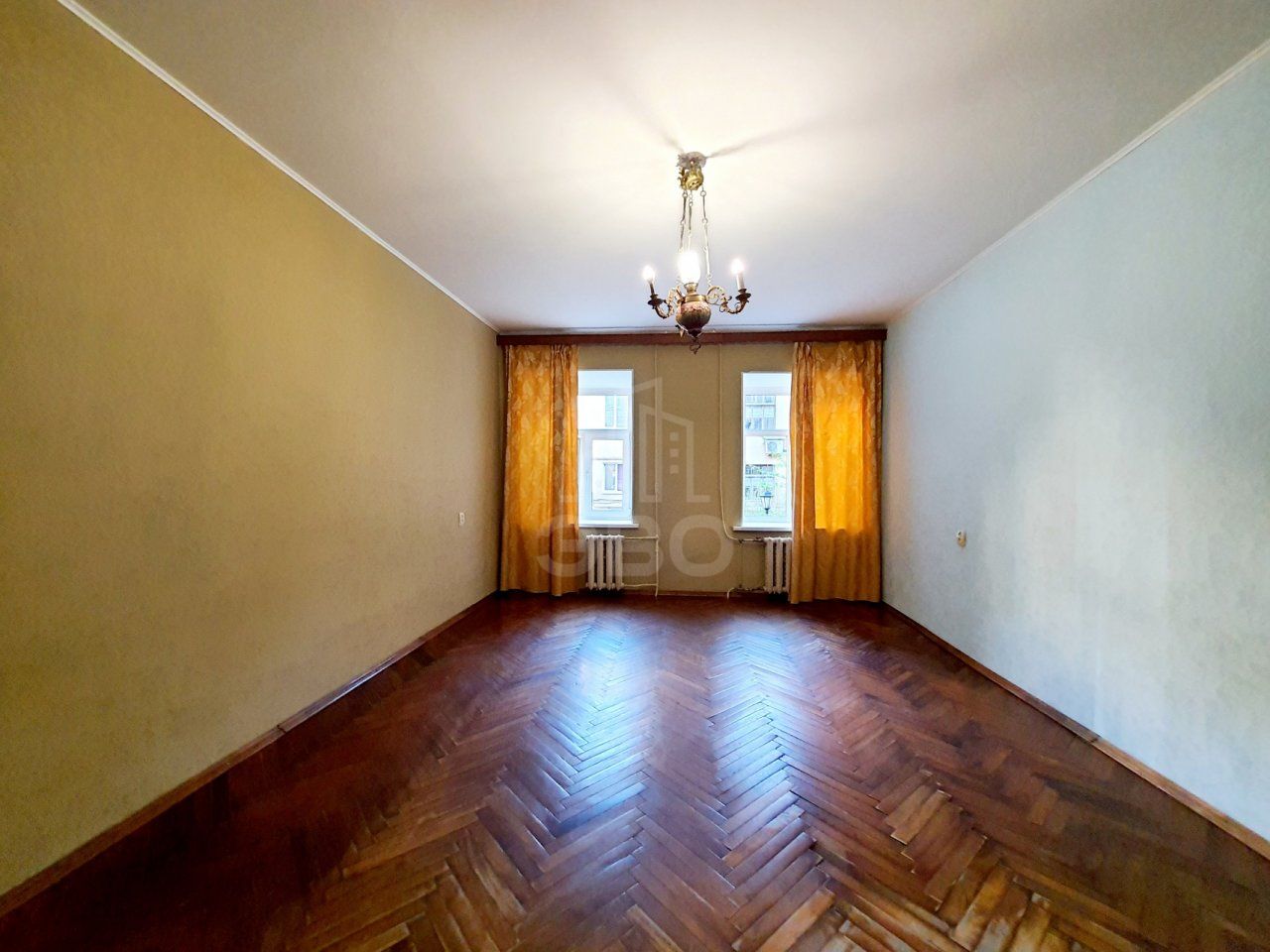 трехкомнатная квартира в Санкт-Петербурге по адресу: Садовая ул., 125