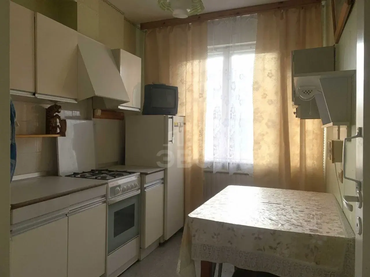 двухкомнатная квартира в Санкт-Петербурге по адресу: Наличная ул., 40, к 4