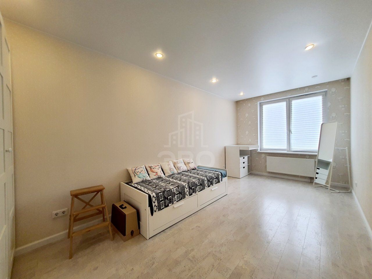 трехкомнатная квартира в Санкт-Петербурге по адресу: Реки Смоленки наб., 3, к 2