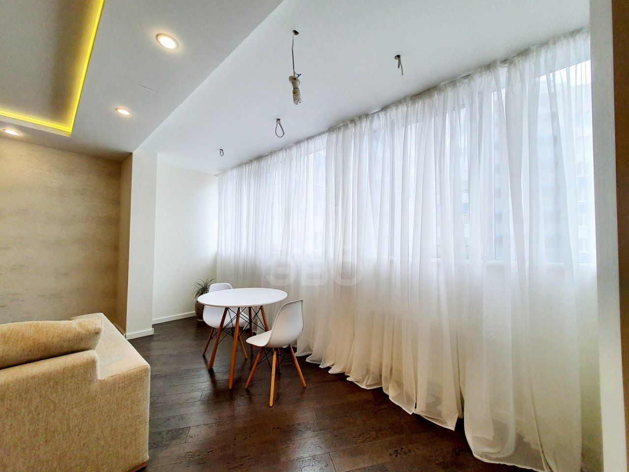 трехкомнатная квартира в Санкт-Петербурге по адресу: Реки Смоленки наб., 3, к 2