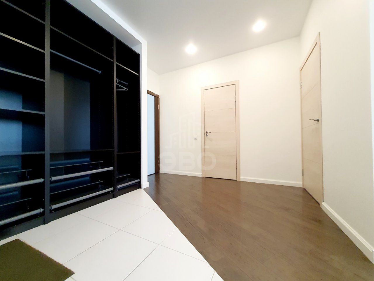 трехкомнатная квартира в Санкт-Петербурге по адресу: Реки Смоленки наб., 3, к 2