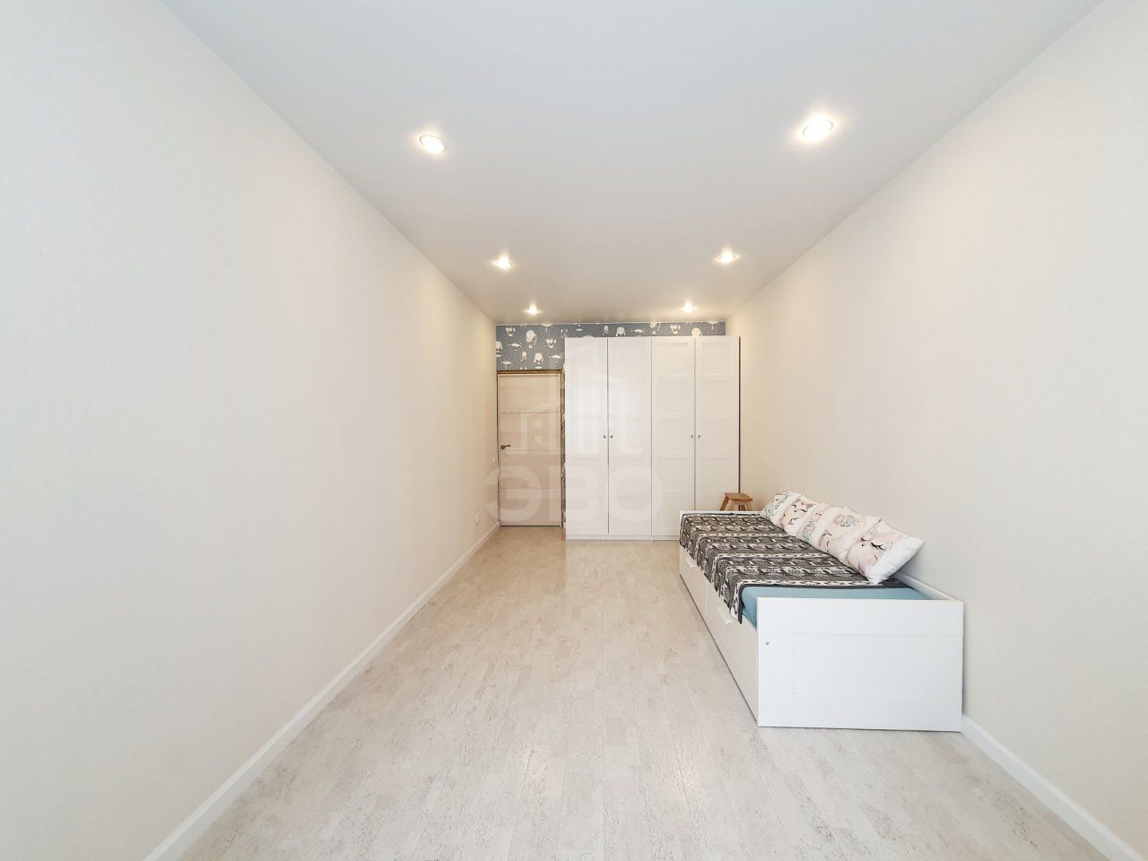 трехкомнатная квартира в Санкт-Петербурге по адресу: Реки Смоленки наб., 3, к 2