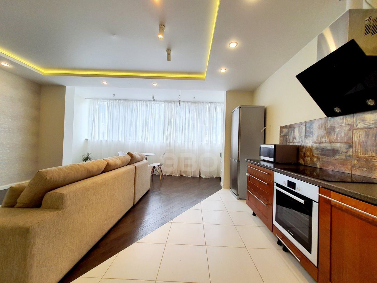 трехкомнатная квартира в Санкт-Петербурге по адресу: Реки Смоленки наб., 3, к 2