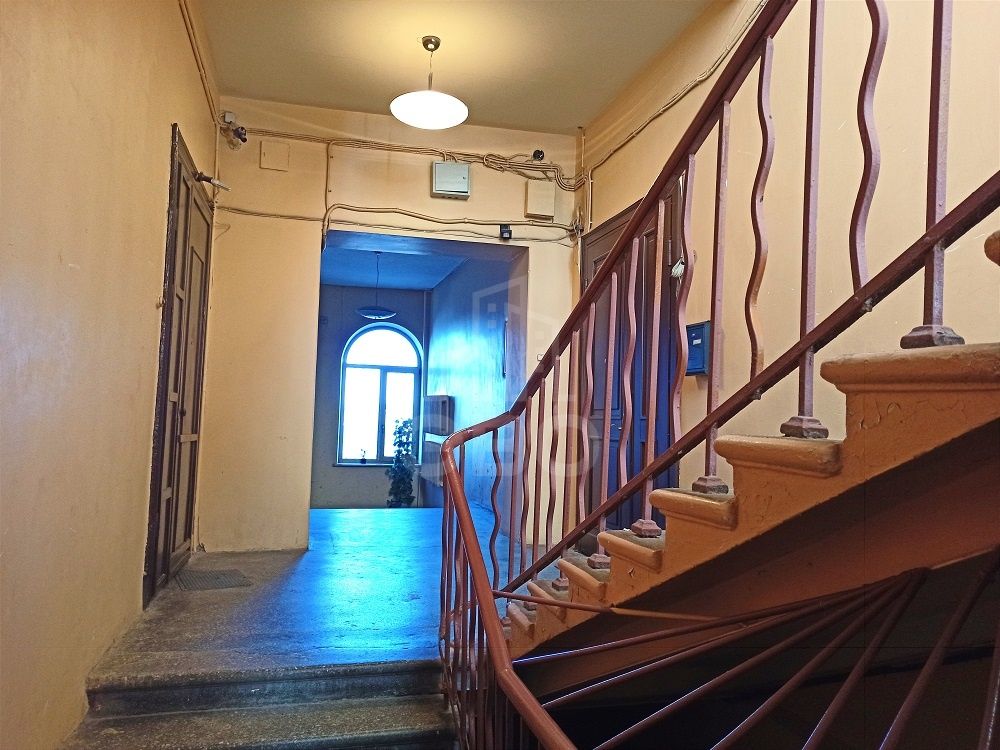 двухкомнатная квартира в Санкт-Петербурге по адресу: Миллионная ул., 15, литера Б