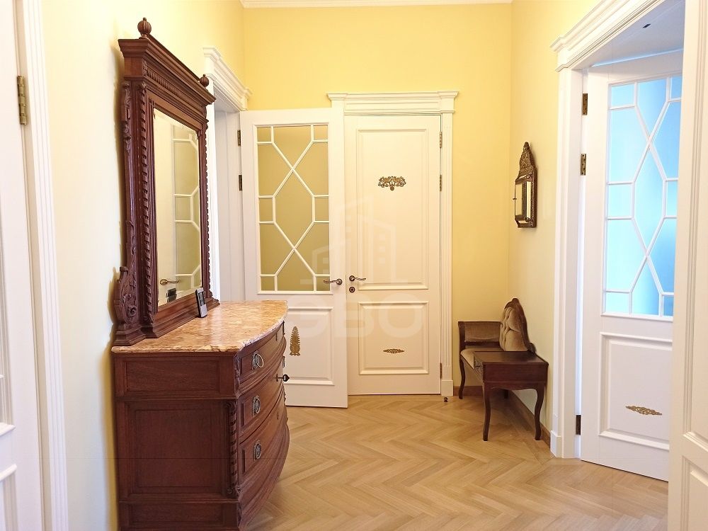 двухкомнатная квартира в Санкт-Петербурге по адресу: Миллионная ул., 15, литера Б