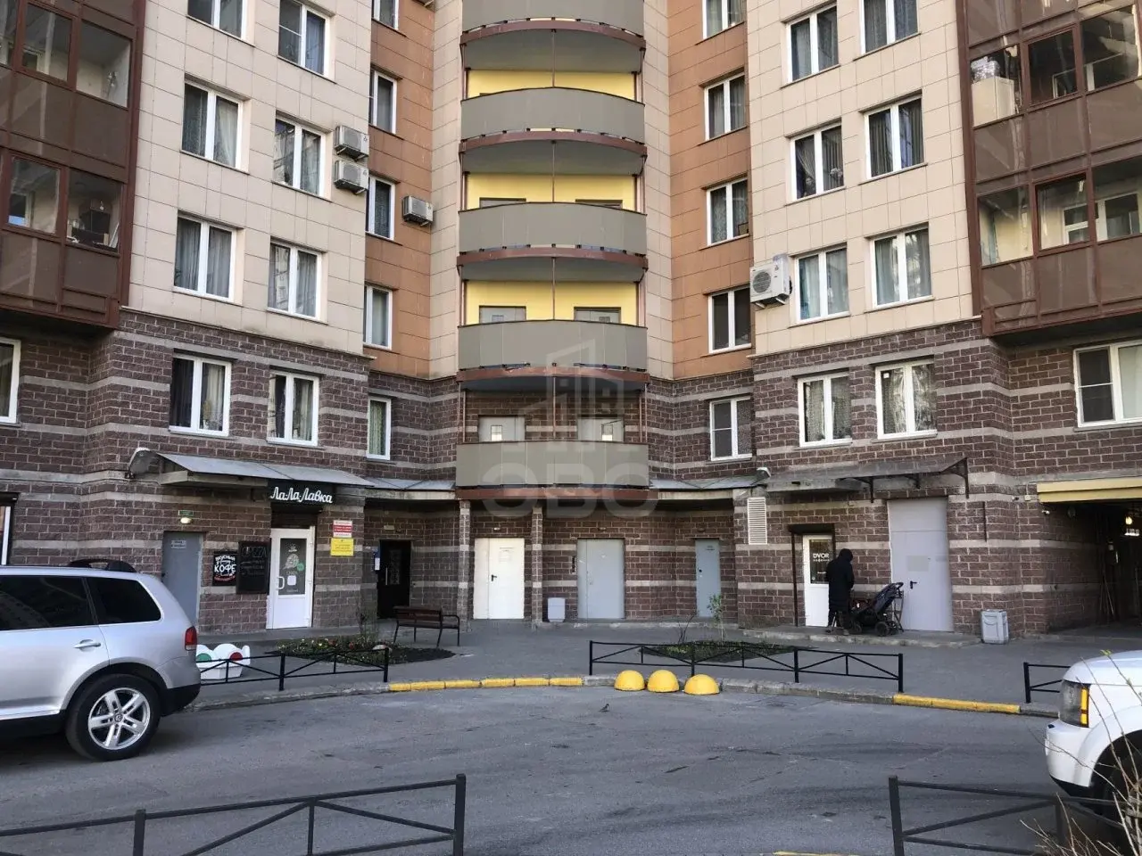 трехкомнатная квартира в Санкт-Петербурге по адресу: Королева проспект, 61, литера А