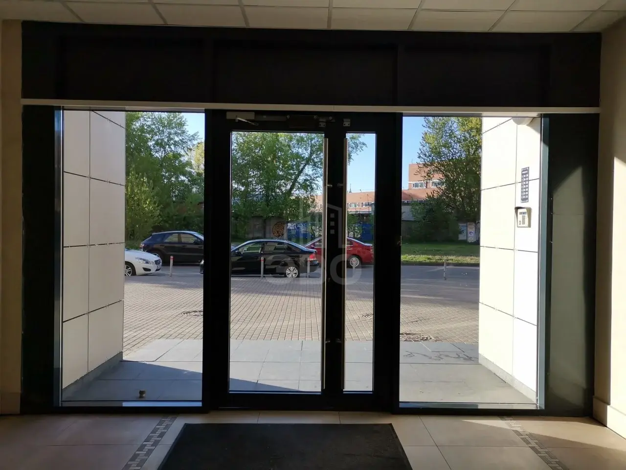 двухкомнатная квартира в Санкт-Петербурге по адресу: Кременчугская ул., 9, к 1
