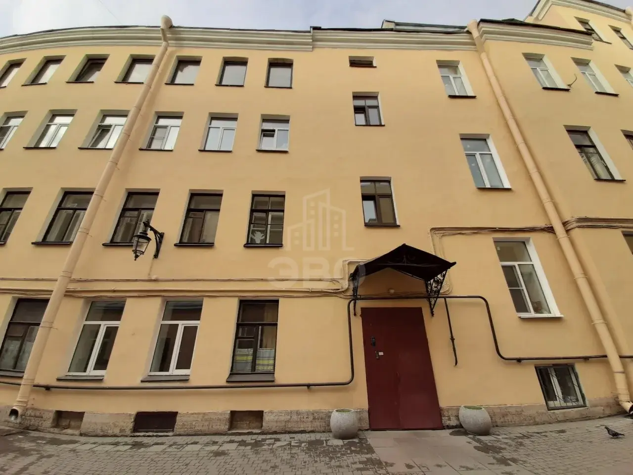 четырехкомнатная квартира в Санкт-Петербурге по адресу: Галерная ул., 52, литера А