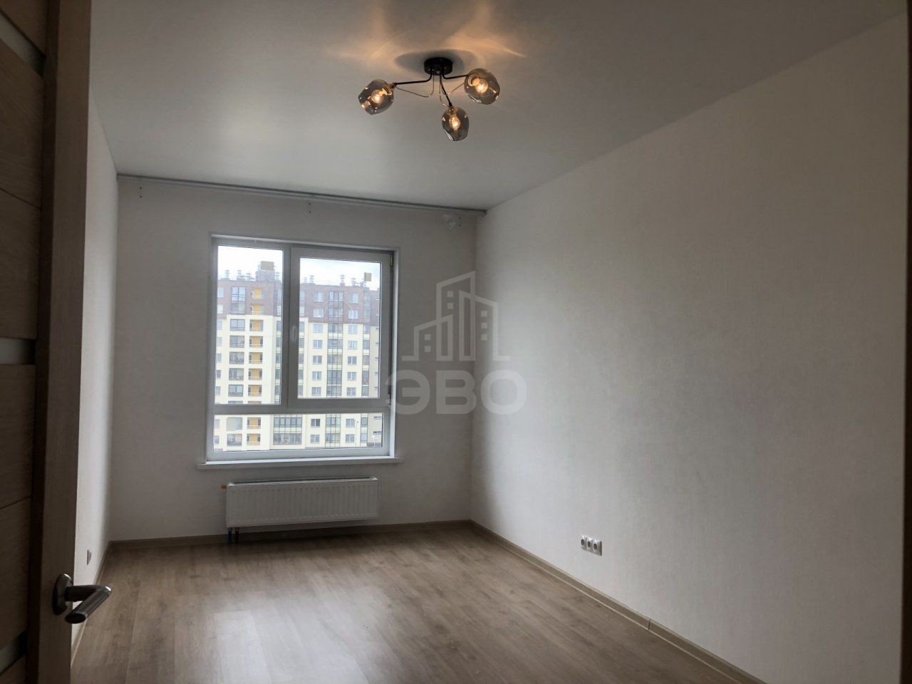 трехкомнатная квартира в Санкт-Петербурге по адресу: Ветеранов проспект, 169, к 6