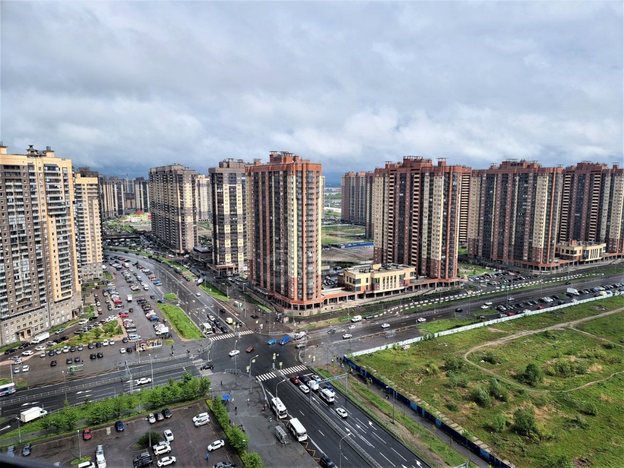 однокомнатная квартира в Санкт-Петербурге по адресу: Федора Абрамова ул., 8