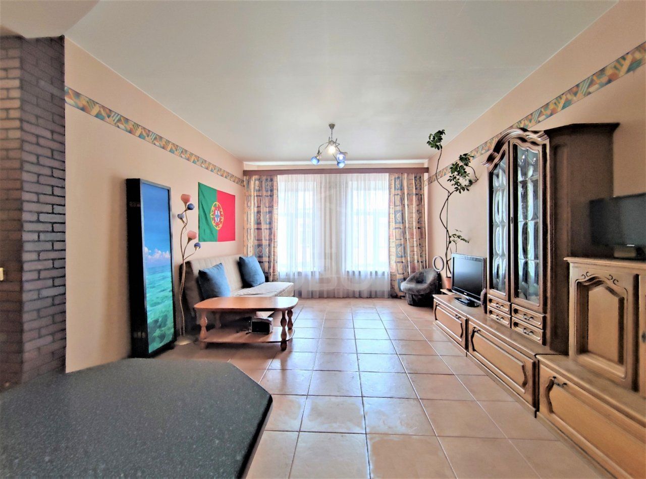 трехкомнатная квартира в Санкт-Петербурге по адресу: Смольный проспект, 9, литера А