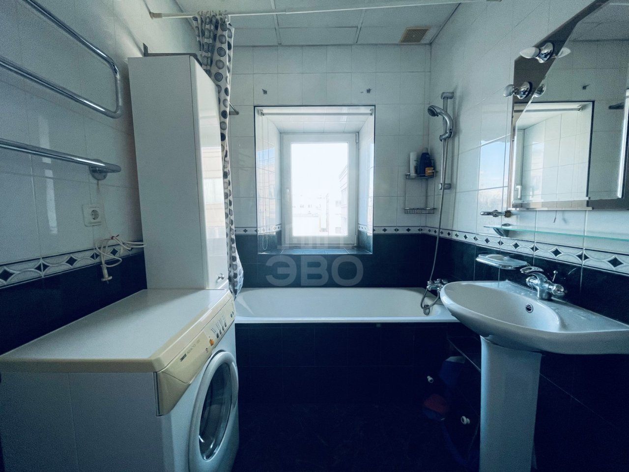 трехкомнатная квартира в Санкт-Петербурге по адресу: Смольный проспект, 9, литера А