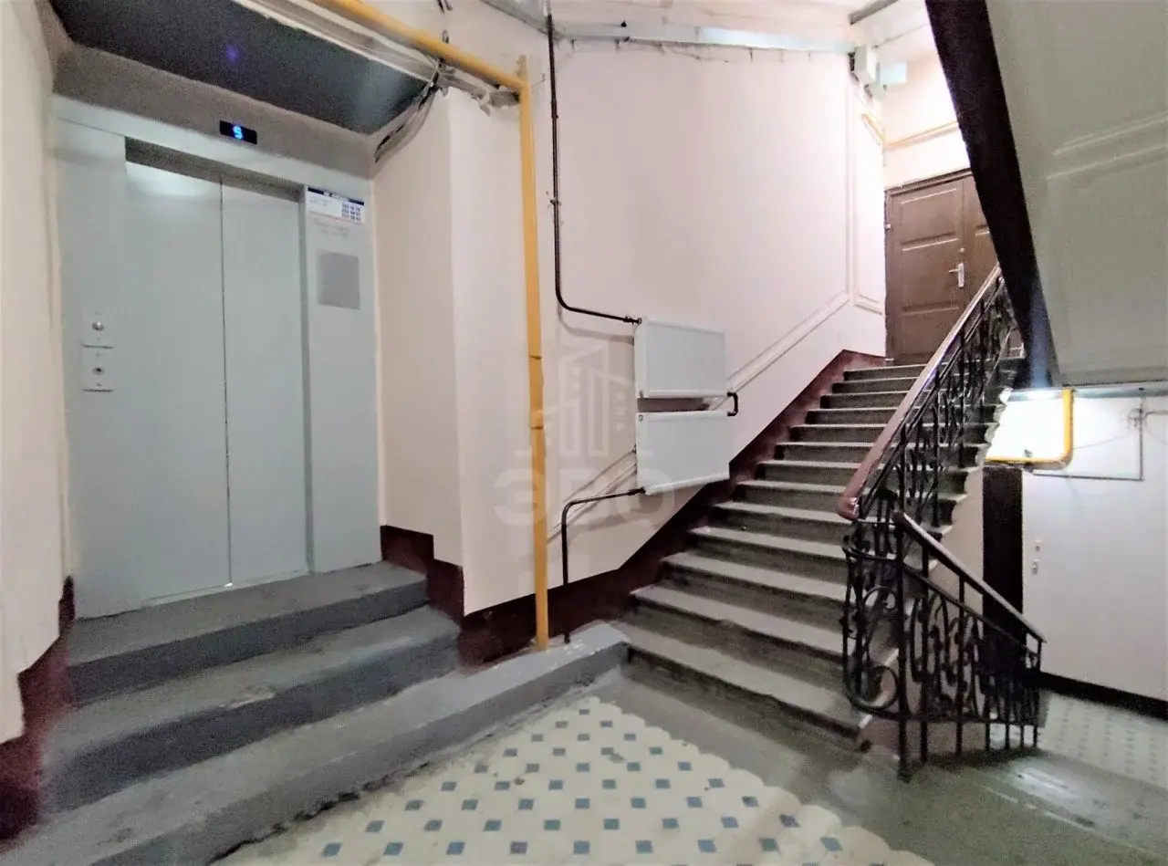 трехкомнатная квартира в Санкт-Петербурге по адресу: Смольный проспект, 9, литера А