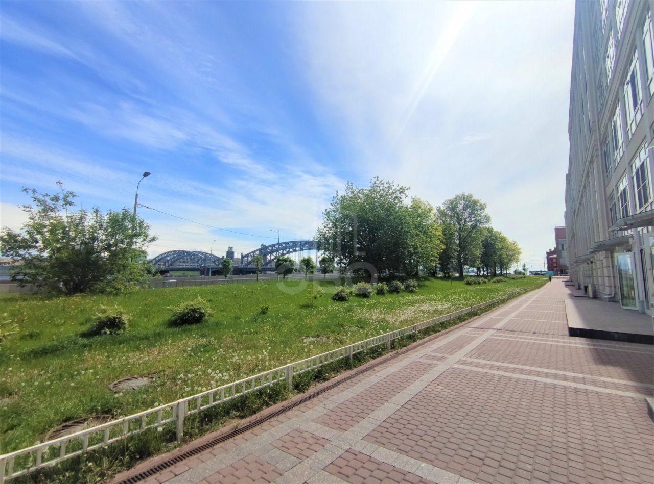 трехкомнатная квартира в Санкт-Петербурге по адресу: Смольный проспект, 9, литера А