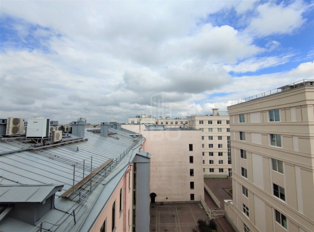 трехкомнатная квартира в Санкт-Петербурге по адресу: Смольный проспект, 9, литера А