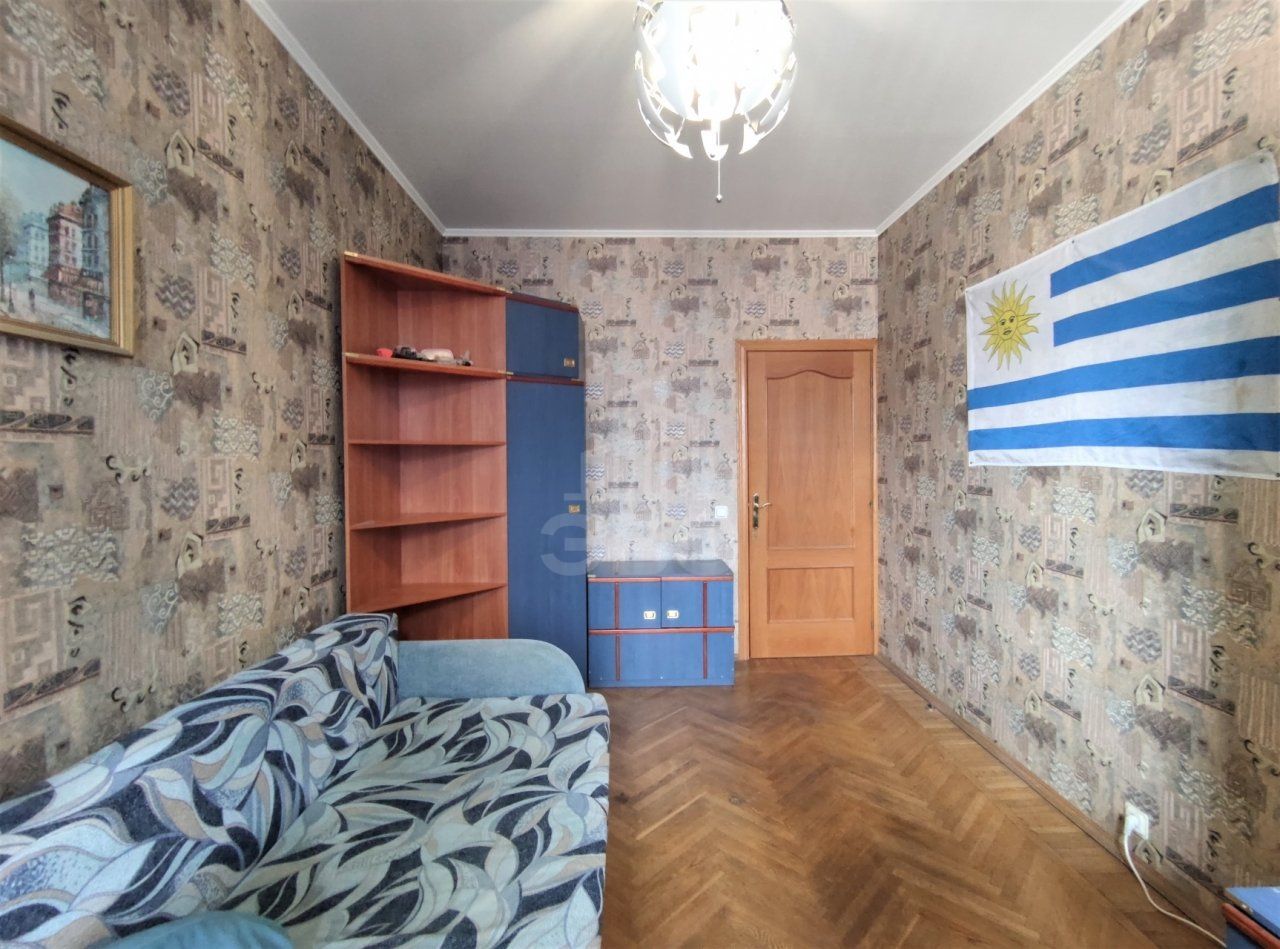 трехкомнатная квартира в Санкт-Петербурге по адресу: Смольный проспект, 9, литера А