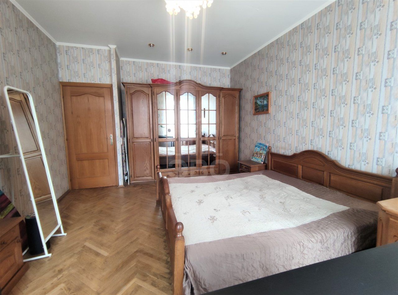 трехкомнатная квартира в Санкт-Петербурге по адресу: Смольный проспект, 9, литера А