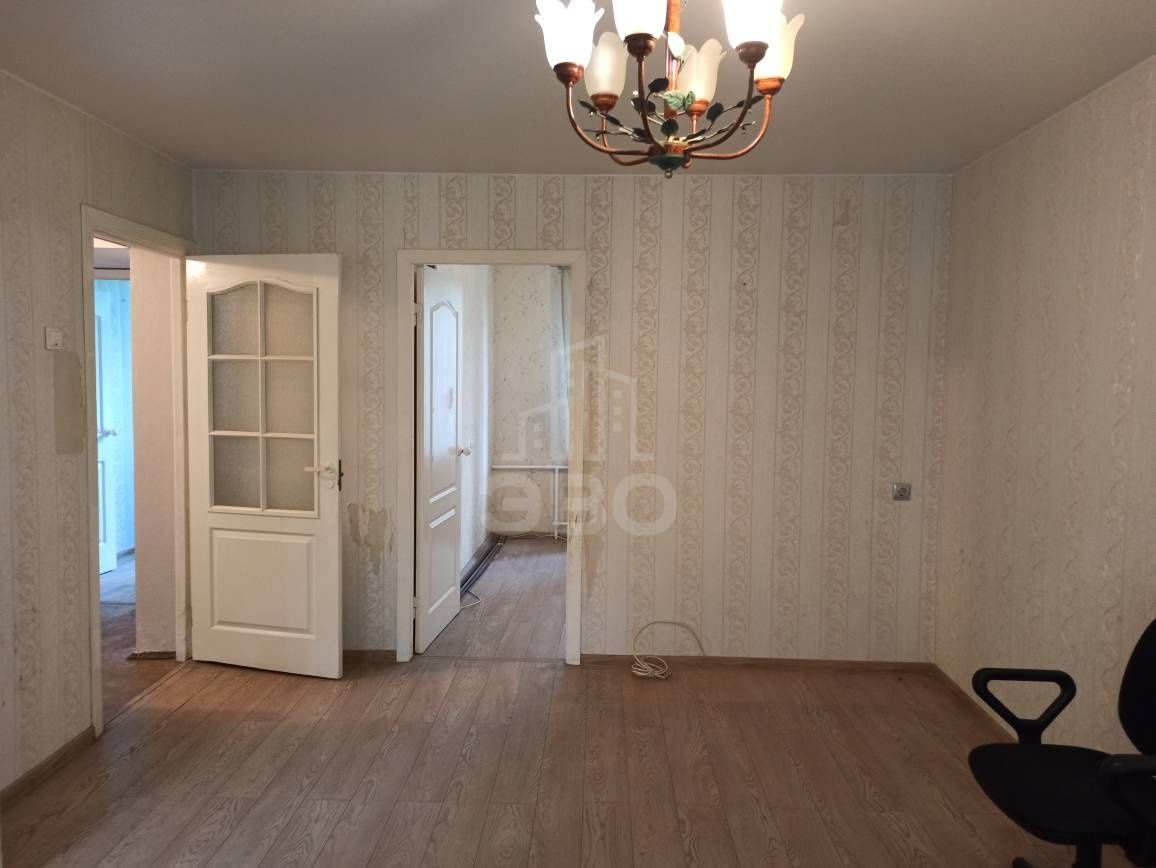 трехкомнатная квартира в Санкт-Петербурге по адресу: Костюшко ул., 15