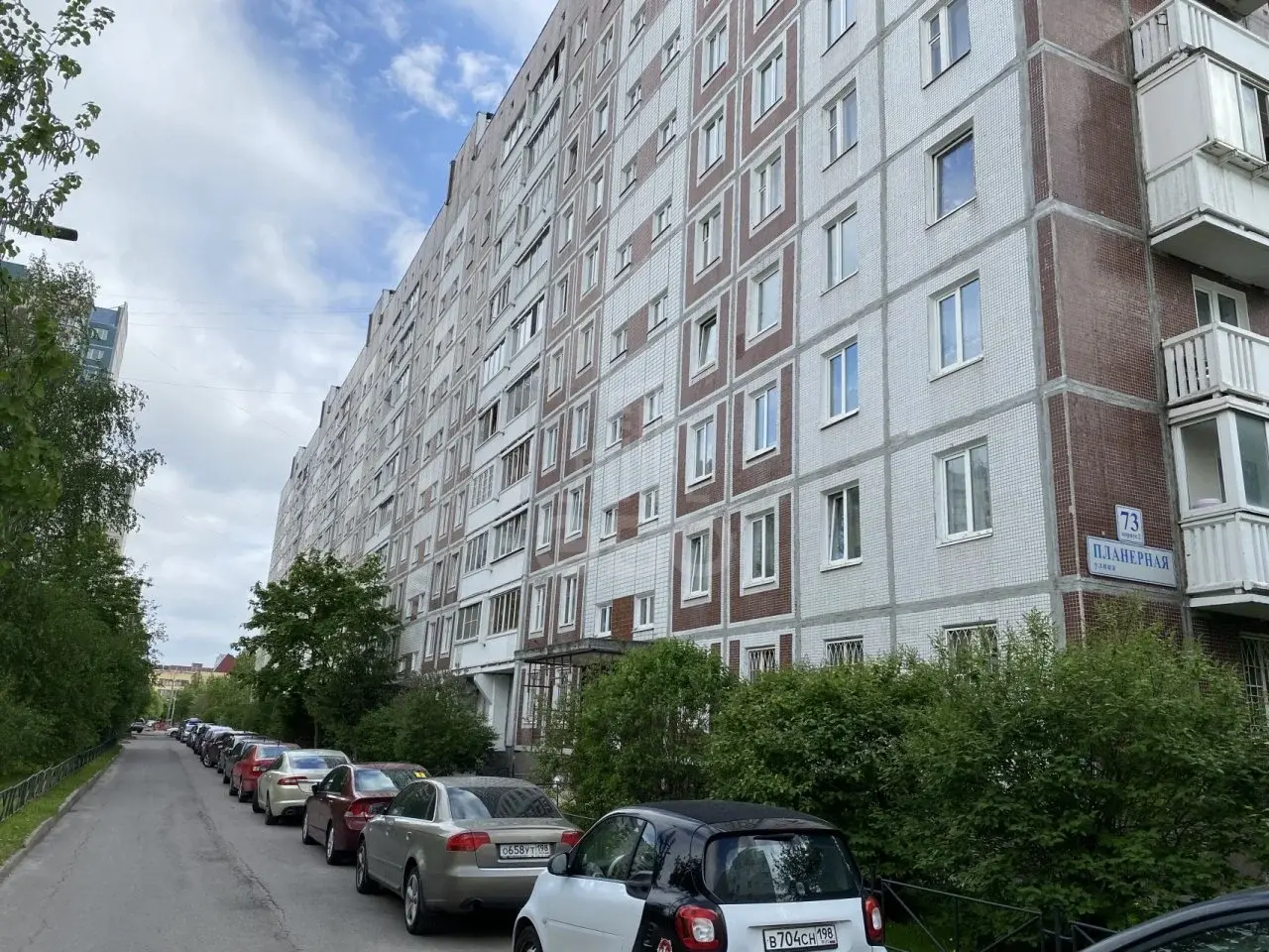 трехкомнатная квартира в Санкт-Петербурге по адресу: Планерная ул., 73, к 2