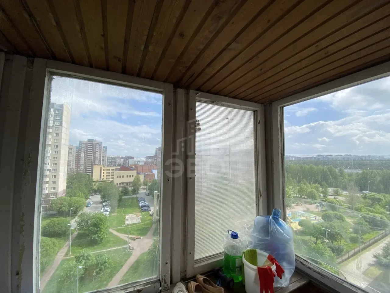 трехкомнатная квартира в Санкт-Петербурге по адресу: Планерная ул., 73, к 2