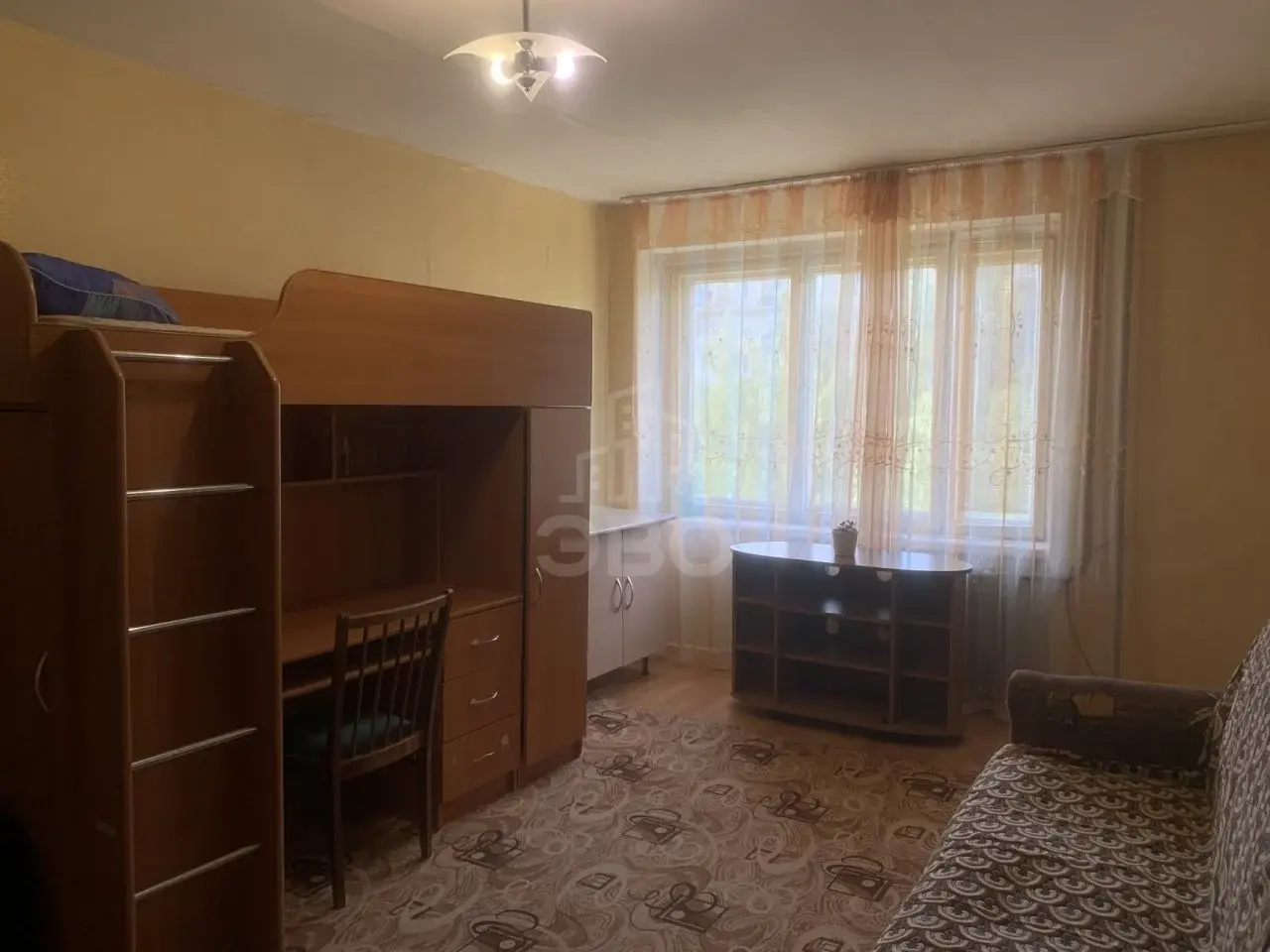 комната в Санкт-Петербурге по адресу: Серебристый б-р., 13