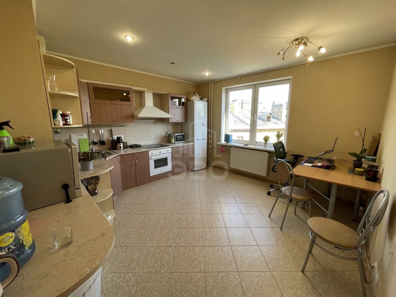 двухкомнатная квартира в Санкт-Петербурге по адресу: Моисеенко ул., 5