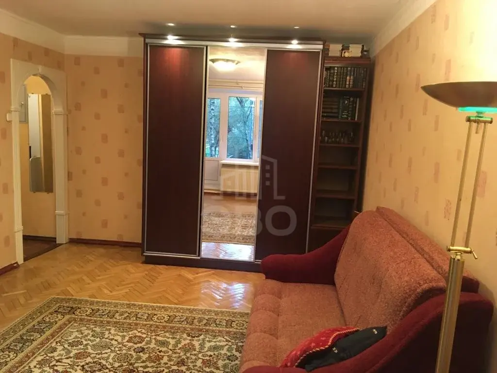 однокомнатная квартира в Санкт-Петербурге по адресу: Нахимова ул., 6