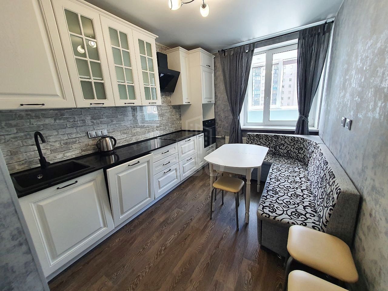 однокомнатная квартира в Санкт-Петербурге по адресу: Шелгунова ул., 7, к 2