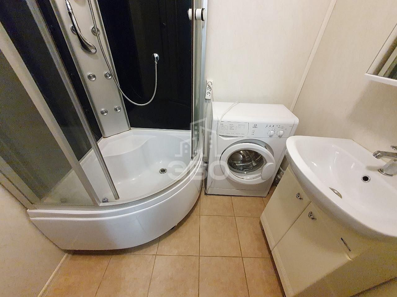 однокомнатная квартира в Санкт-Петербурге по адресу: Шелгунова ул., 7, к 2