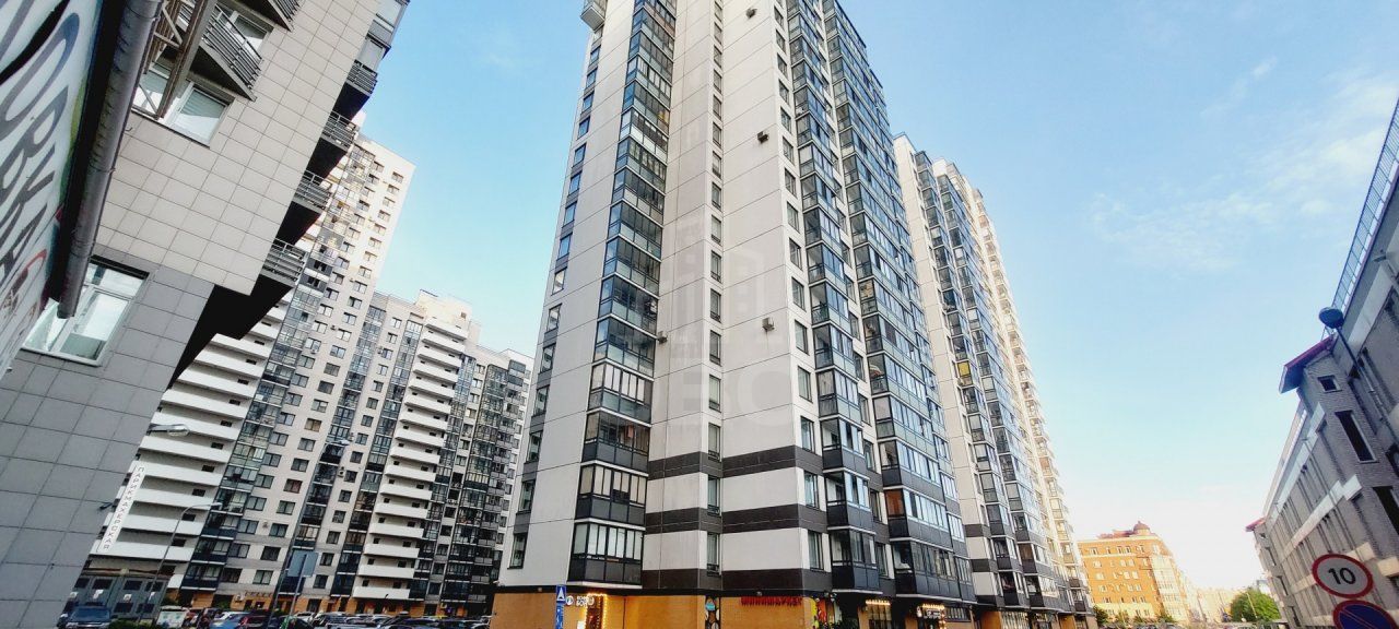 однокомнатная квартира в Санкт-Петербурге по адресу: Композиторов ул., 12