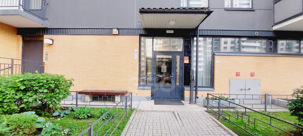 однокомнатная квартира в Санкт-Петербурге по адресу: Композиторов ул., 12