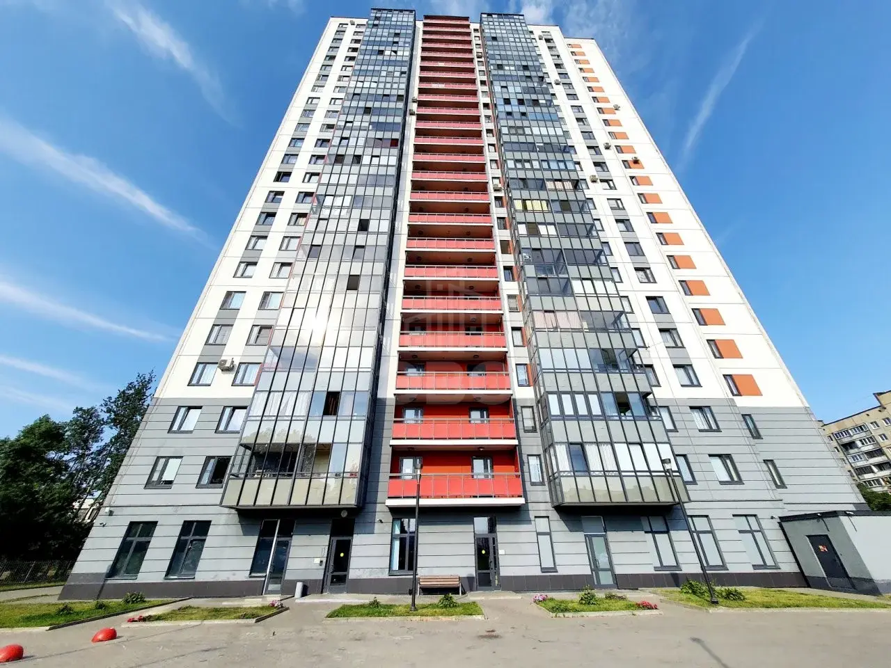 однокомнатная квартира в Санкт-Петербурге по адресу: Ириновский проспект, 32