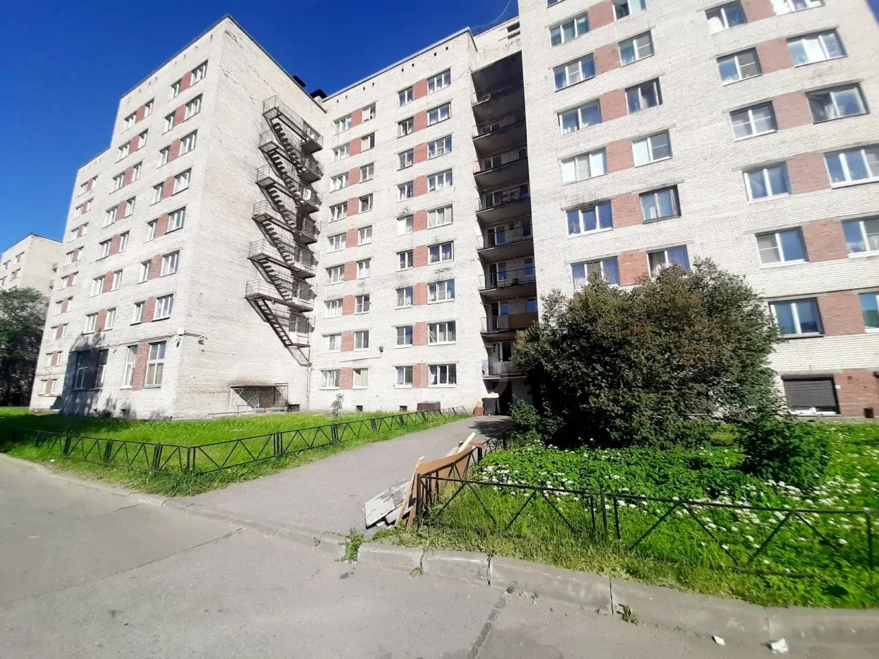 комната в Санкт-Петербурге по адресу: Вавиловых ул., 10, к 4