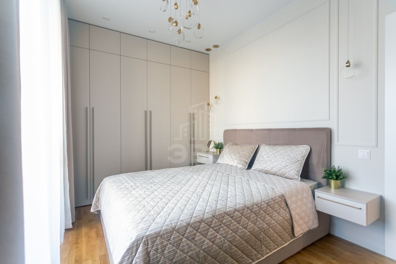 двухкомнатная квартира в Санкт-Петербурге по адресу: Типанова ул., 23, к 1