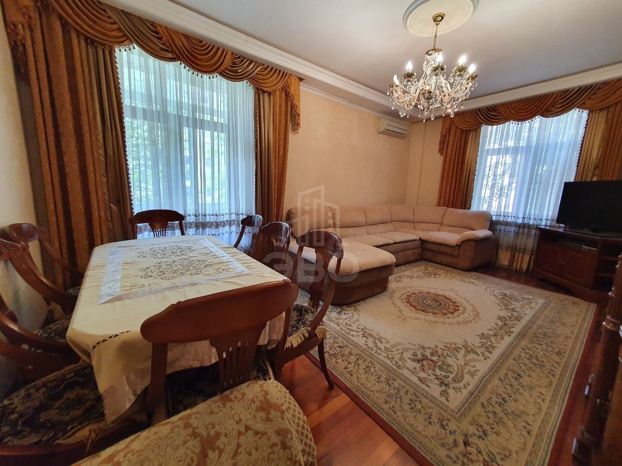 четырехкомнатная квартира в Санкт-Петербурге по адресу: Большой Сампсониевский проспект, 70, к В