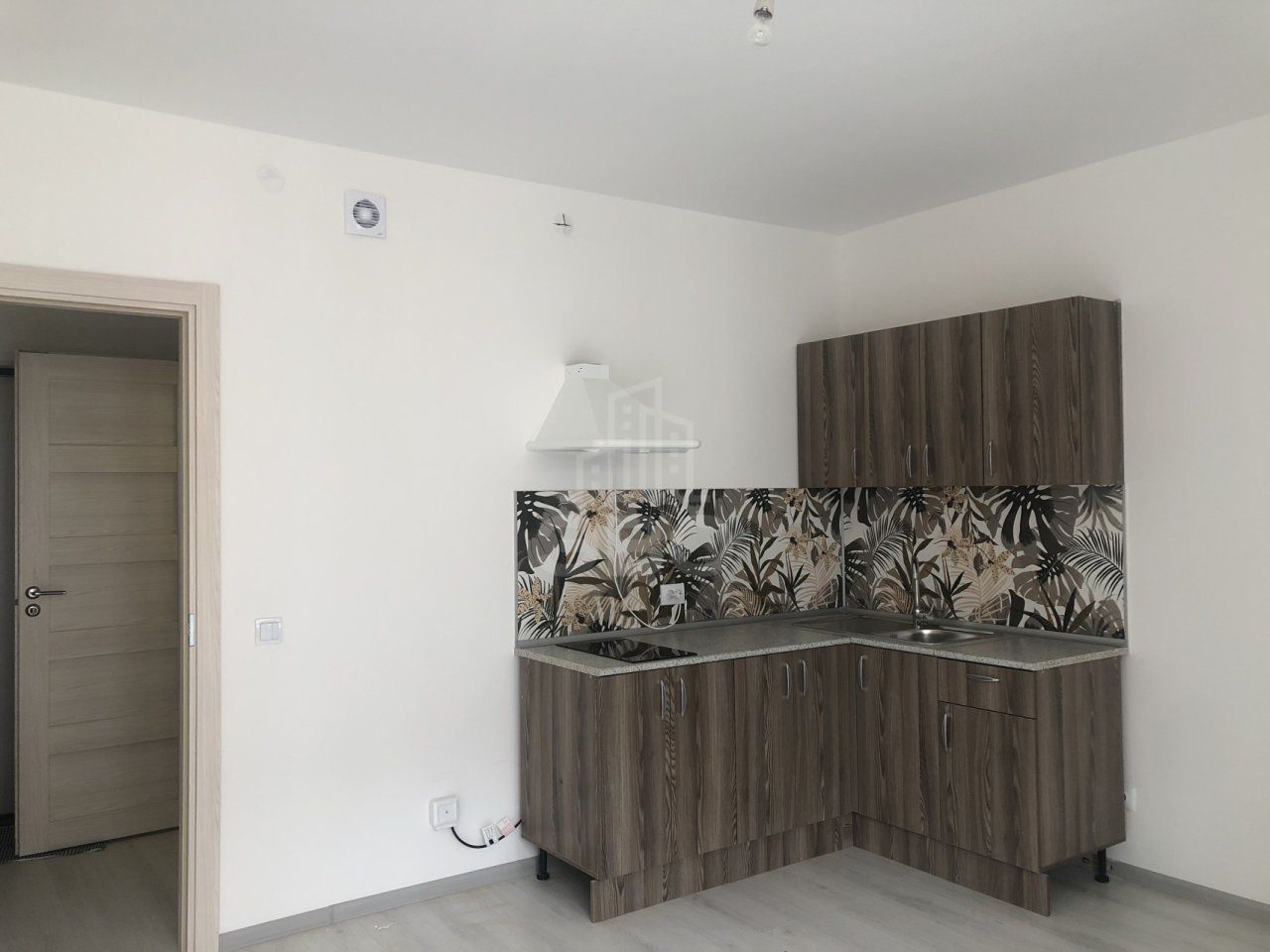 однокомнатная квартира в Санкт-Петербурге по адресу: Генерала Кравченко ул., 3, к 1