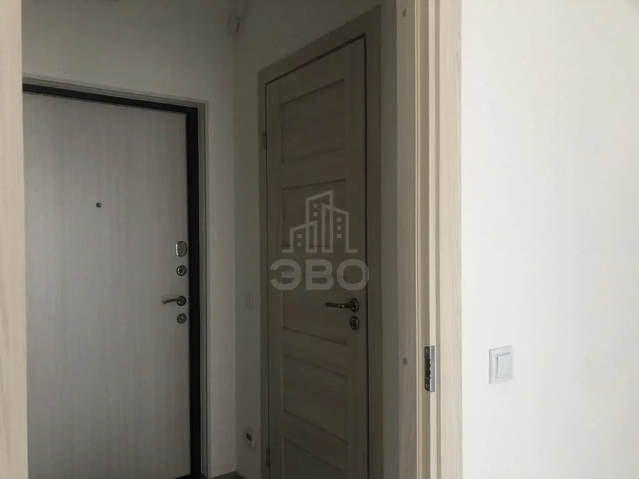 однокомнатная квартира в Санкт-Петербурге по адресу: Генерала Кравченко ул., 3, к 1