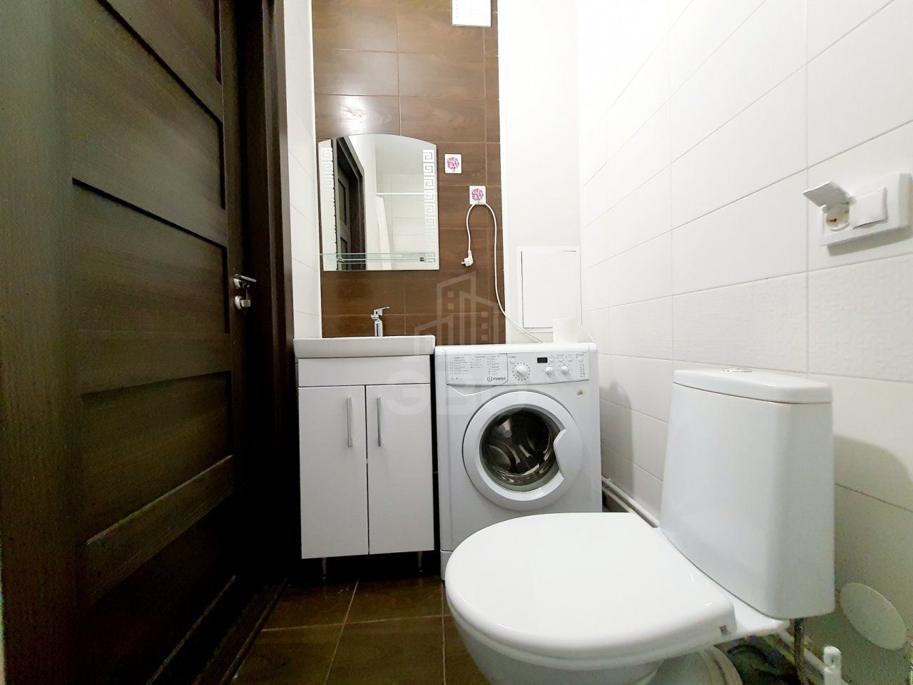 однокомнатная квартира в Санкт-Петербурге по адресу: Октябрьская наб., 34, к 5