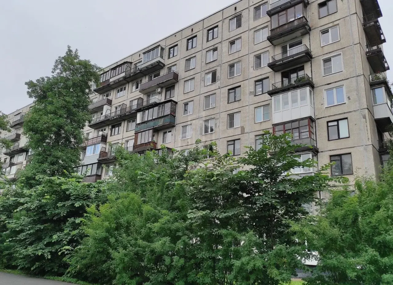 трехкомнатная квартира в Санкт-Петербурге по адресу: Металлистов проспект, 76