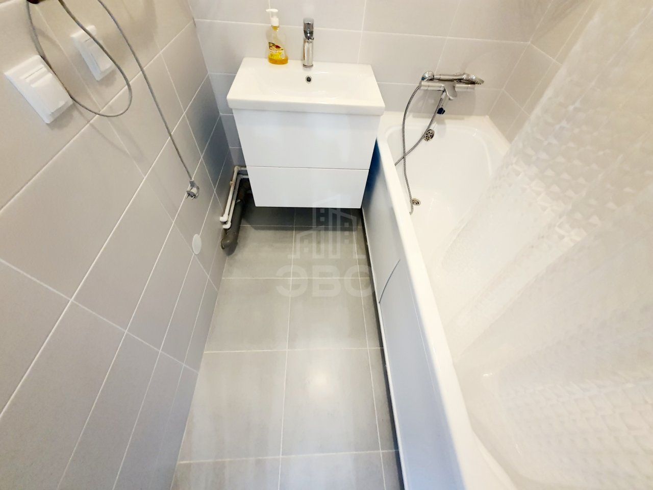 двухкомнатная квартира в Санкт-Петербурге по адресу: Уездный проспект, 11, к 1