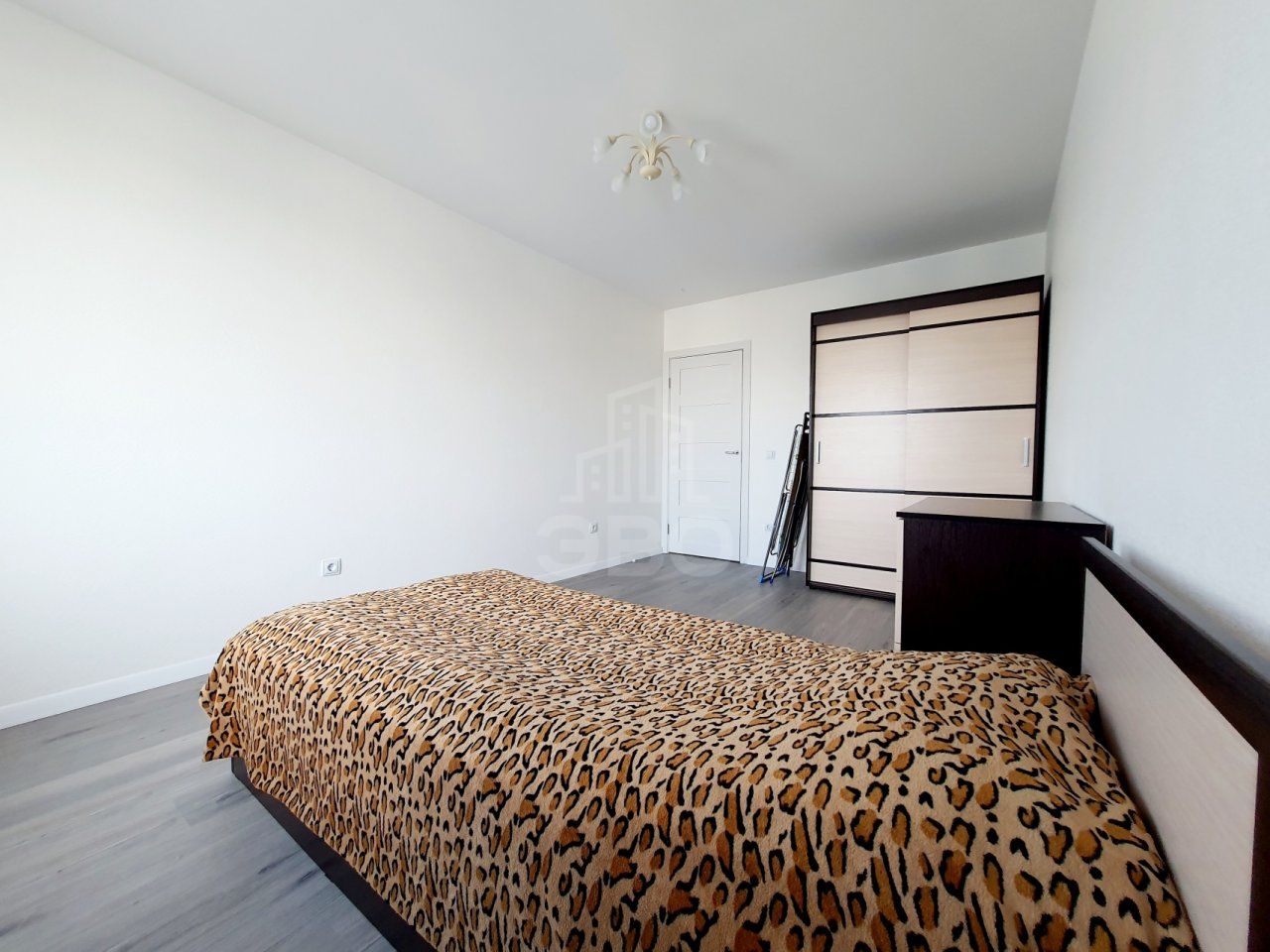 двухкомнатная квартира в Санкт-Петербурге по адресу: Уездный проспект, 11, к 1