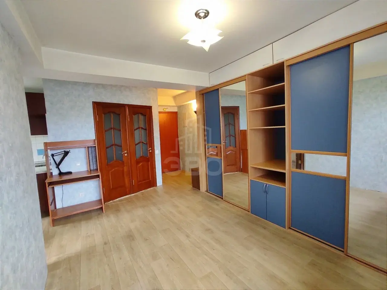 однокомнатная квартира в Санкт-Петербурге по адресу: Партизана Германа ул., 10, к 4