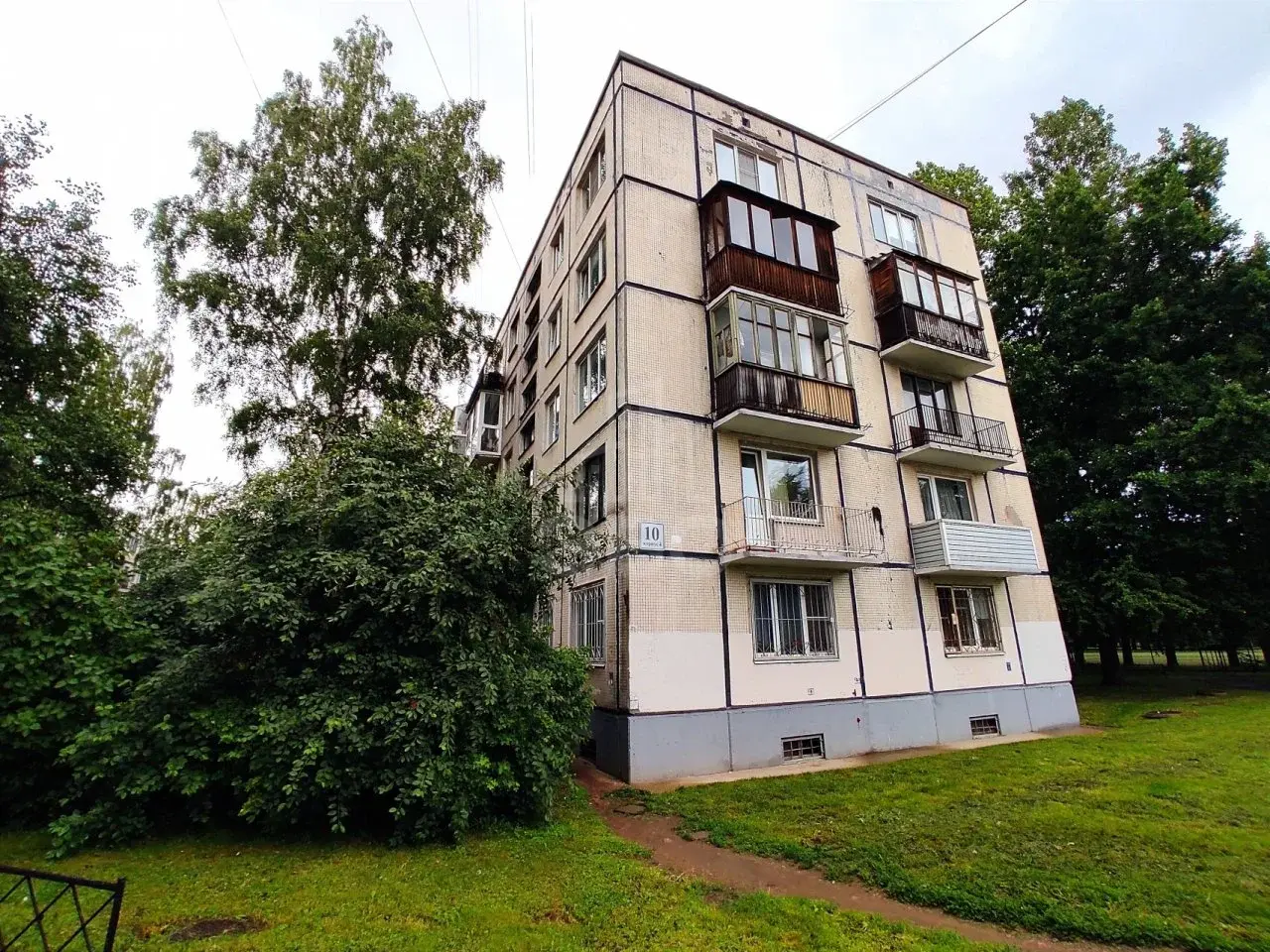 однокомнатная квартира в Санкт-Петербурге по адресу: Партизана Германа ул., 10, к 4