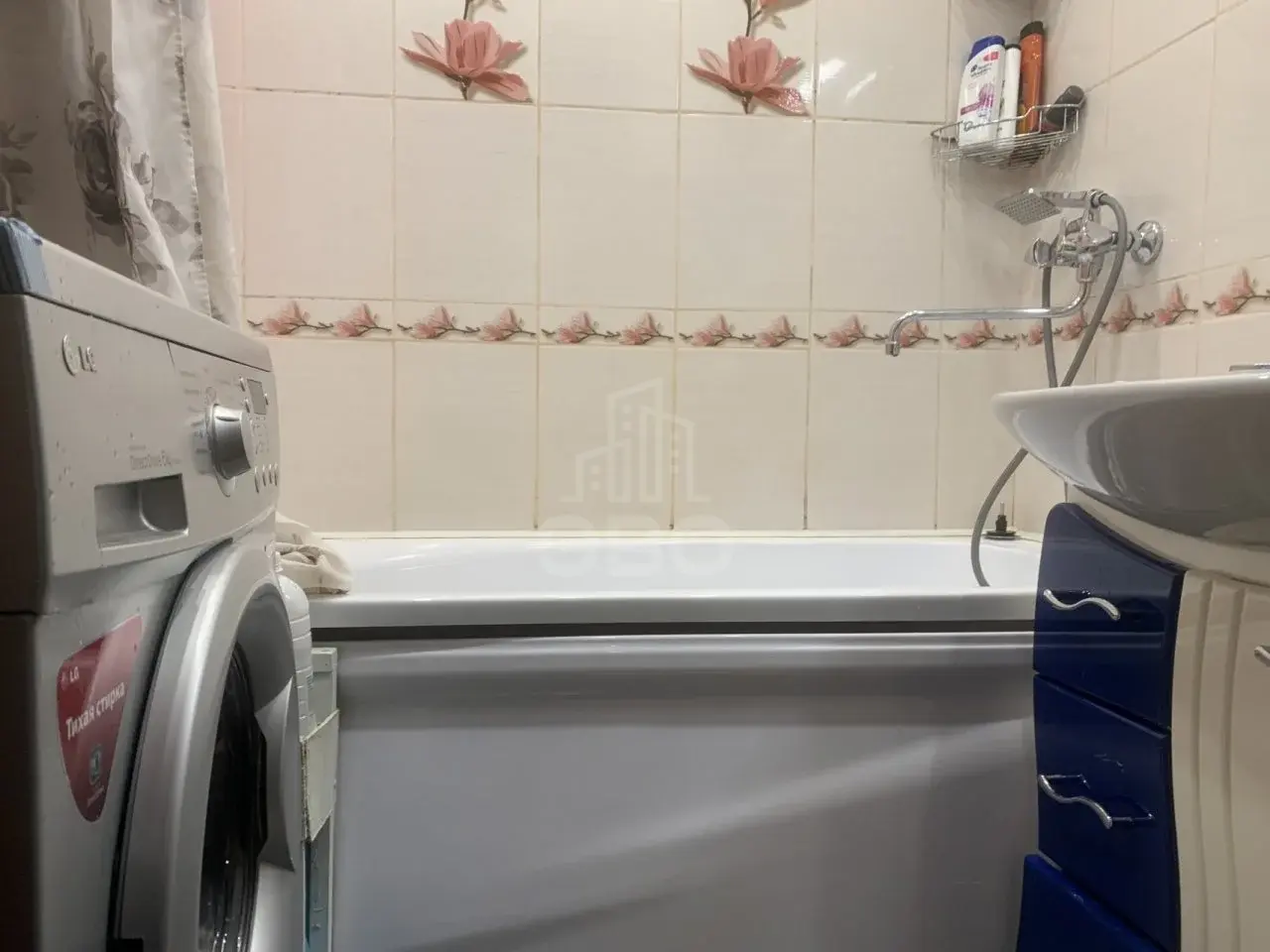 комната в Санкт-Петербурге по адресу: Тельмана ул., 48, к 4