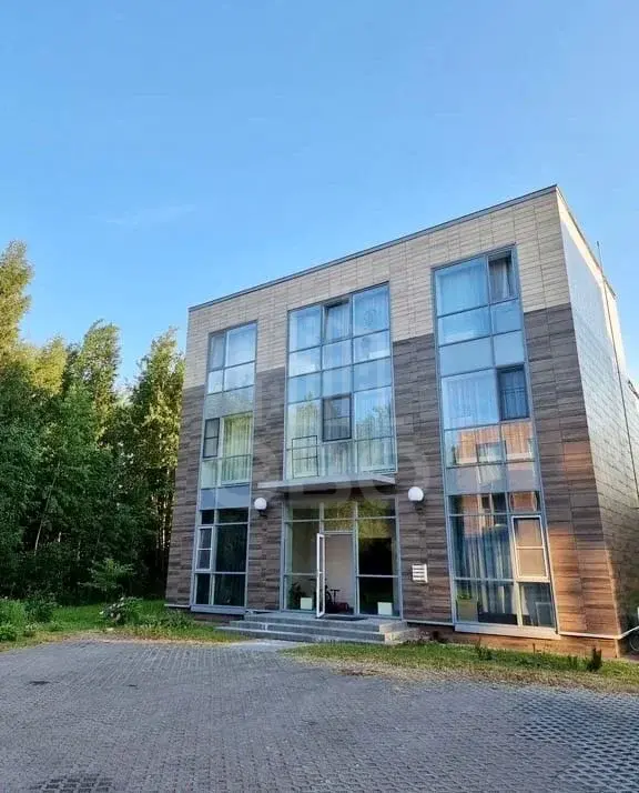 трехкомнатная квартира в Санкт-Петербурге по адресу: Новая ул., 51, к 64