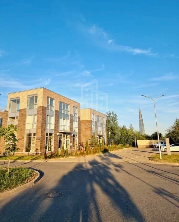 трехкомнатная квартира в Санкт-Петербурге по адресу: Новая ул., 51, к 64