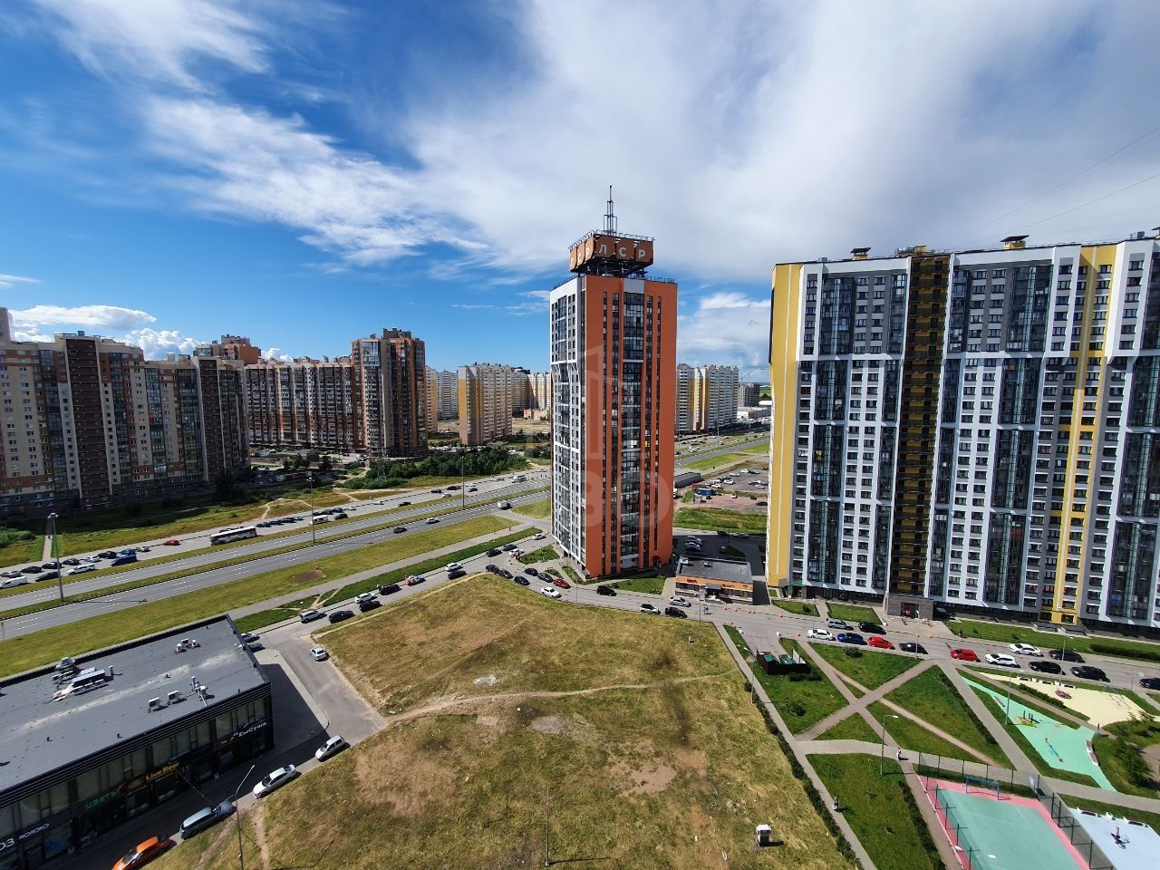 однокомнатная квартира в Санкт-Петербурге по адресу: Парашютная ул., 61, к 1