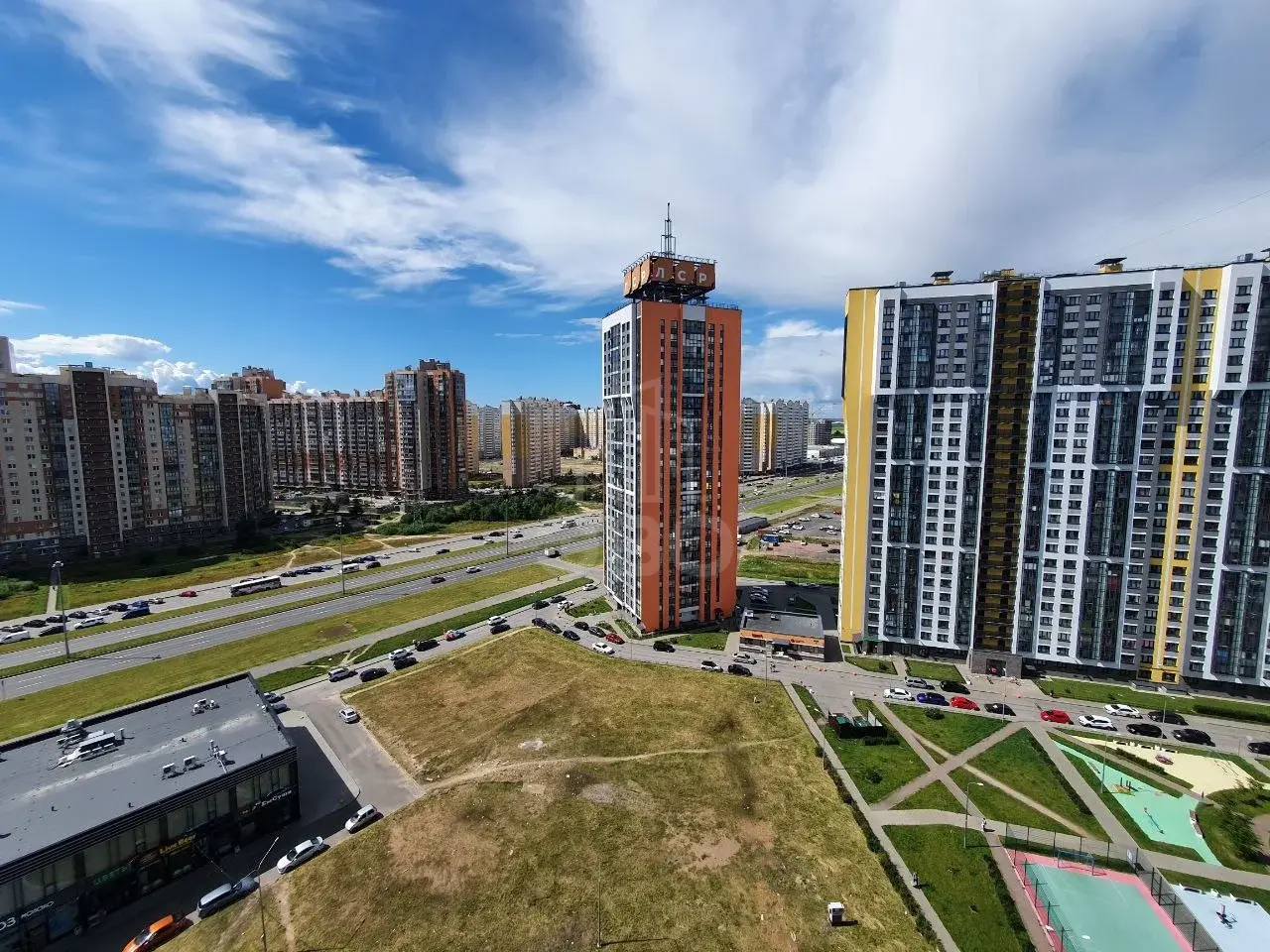 однокомнатная квартира в Санкт-Петербурге по адресу: Парашютная ул., 61, к 1
