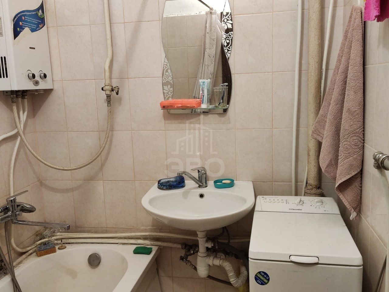 трехкомнатная квартира в Санкт-Петербурге по адресу: Московское ш., 44, к 8