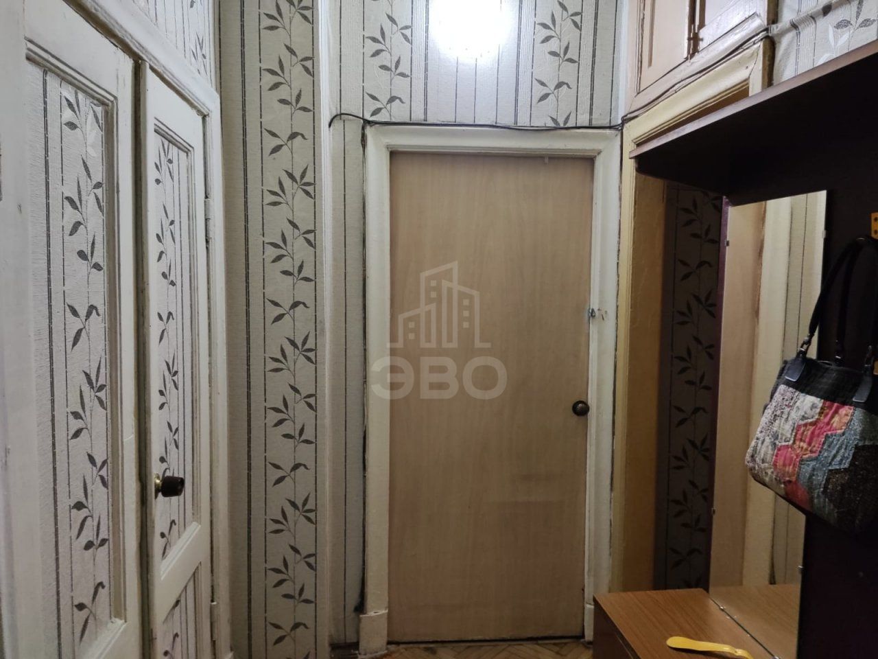 трехкомнатная квартира в Санкт-Петербурге по адресу: Московское ш., 44, к 8